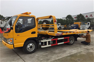 兰溪哪里有拖车服务